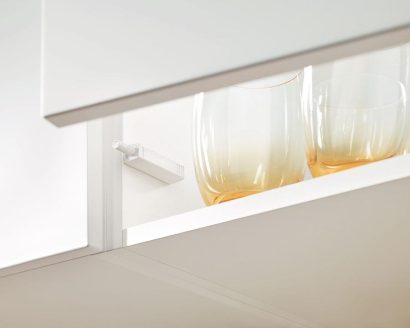 Blum TIP-ON for doors set, with magnet - Image 2